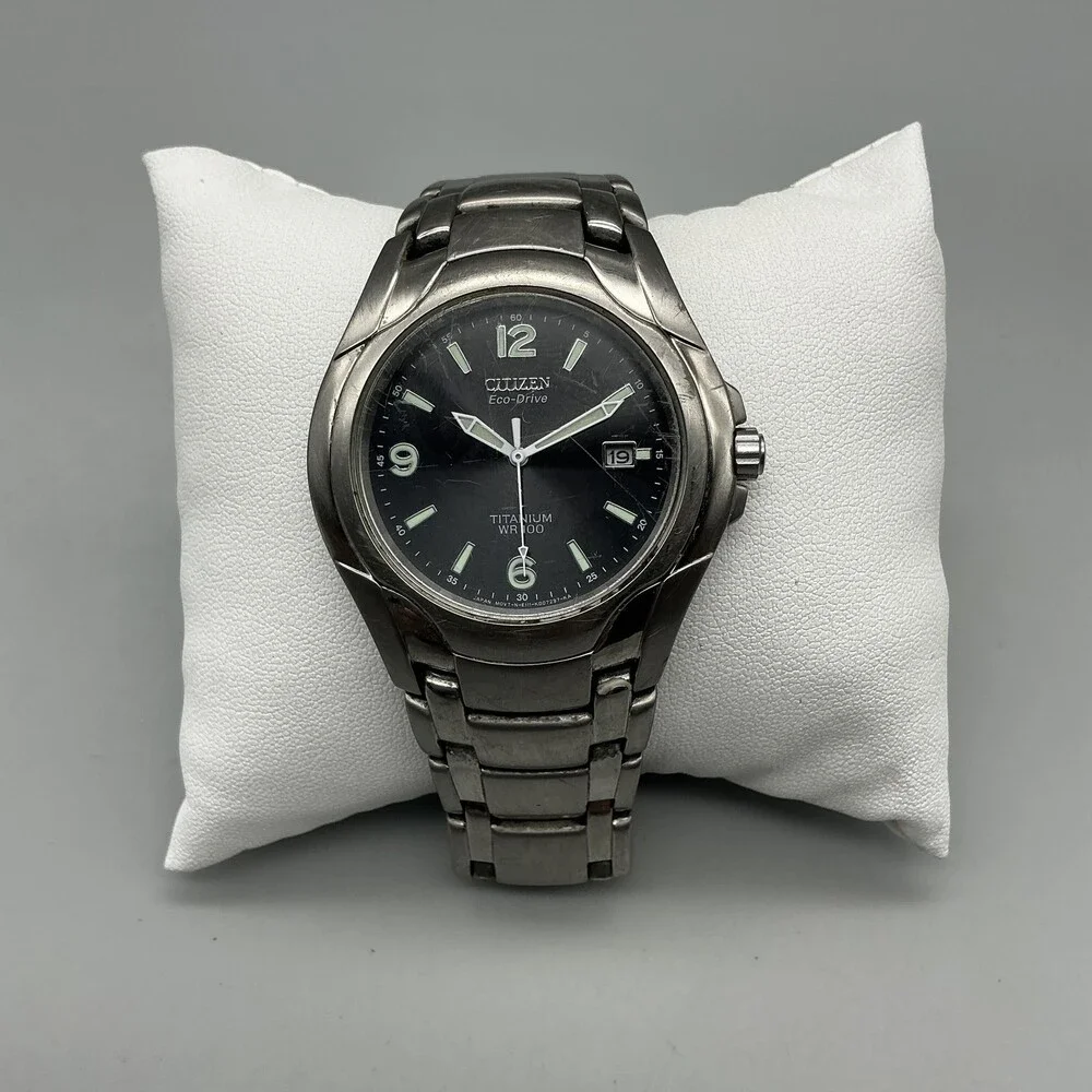 Citizen Eco-Drive Titanium Mens Watch 40mm Black Dial WR 100 E111-K006368 7.25